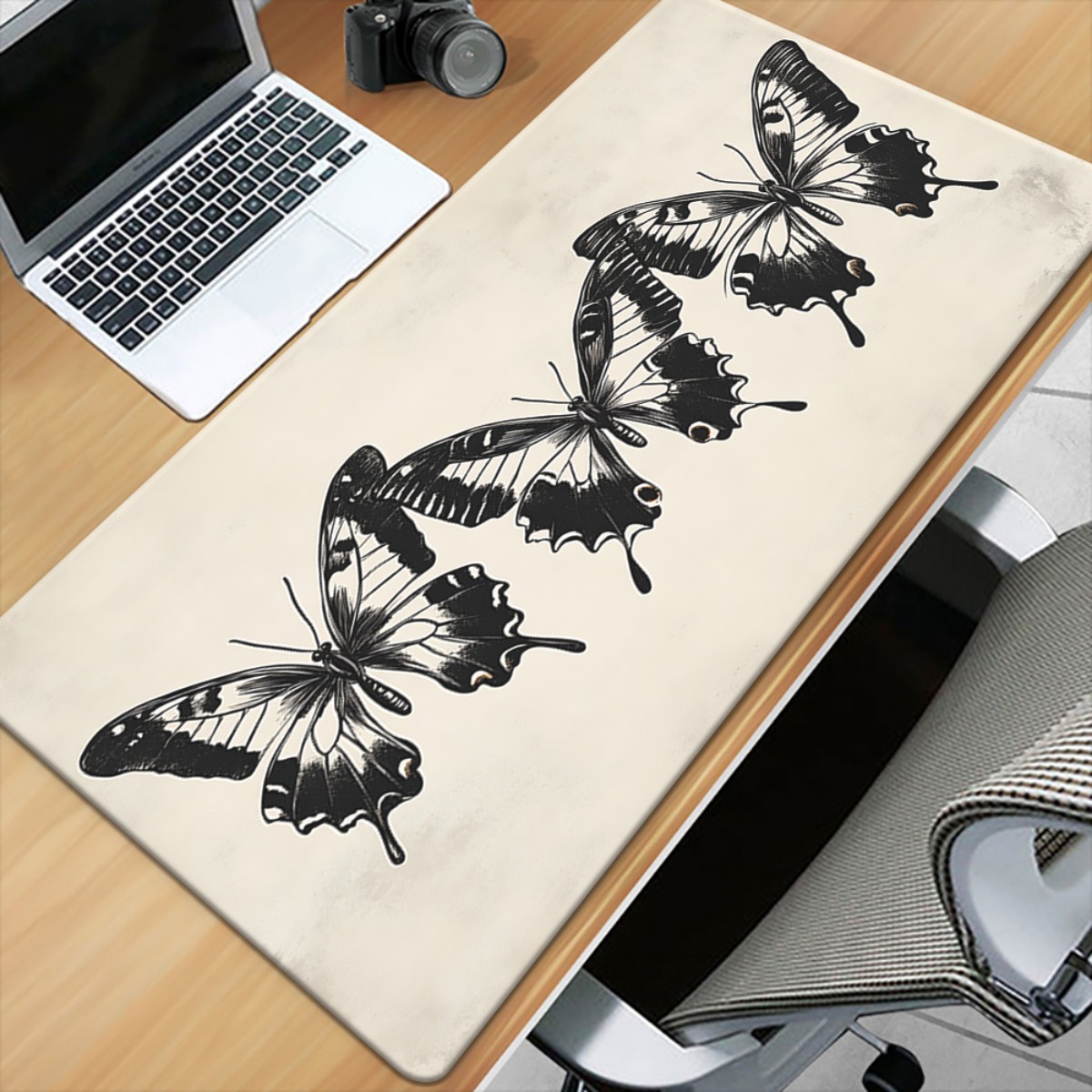 Butterfly Illustration Desk Ma – Vintage Gaming Accessories Bewertung und Preis